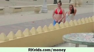 What can do a chick for money 22