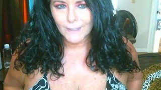 Naya Leigh naked on cam for live porn video chat