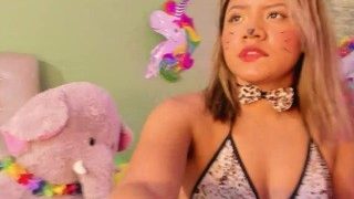 alessiakaun naked on cam for live porn video chat