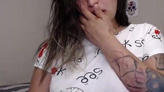 aliyahhaze naked on cam for live porn video chat