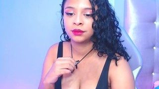 Annie naked on cam for live porn video chat