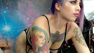 BeatrizDoll naked on cam for live porn video chat