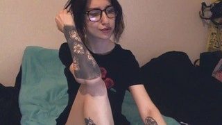 eeveehott naked on cam for live porn video chat
