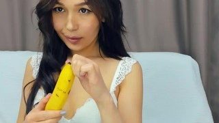linyaokiss naked on cam for live porn video chat