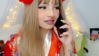 LisaChan naked on cam for live porn video chat
