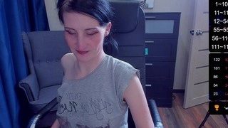 Lusandra naked on cam for live porn video chat