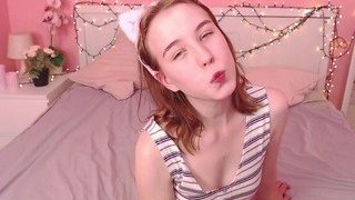 lyralove, ? naked on cam for live porn video chat
