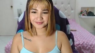MelissaLopez naked on cam for live porn video chat