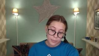 pollybrowny naked on cam for live porn video chat