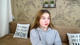 sandrahoty naked on cam for live porn video chat
