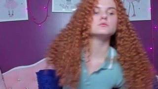 scarlettdeee naked on cam for live porn video chat
