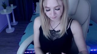 shine-sexy-star naked on cam for live porn video chat