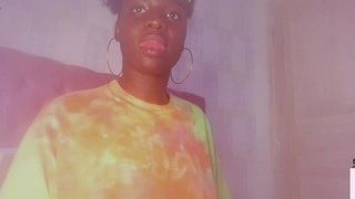 siara-madaki naked on cam for live porn video chat