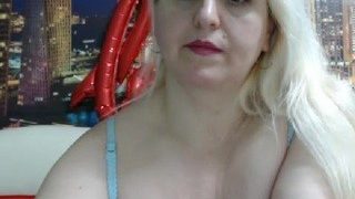 SorayaM naked on cam for live porn video chat