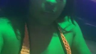 SUPER SOAKER GORILLA GRIP naked on cam for live porn video chat