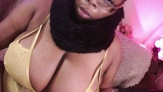 xxcaramelmelonsxx naked on cam for live porn video chat