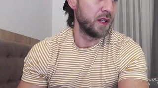 hadessfit naked on cam for live porn video chat