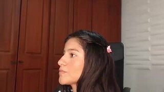 hannahoffman naked on cam for live porn video chat