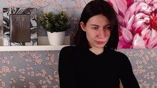 MaliaRoll naked on cam for live porn video chat