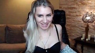 cutie-blondie naked on cam for live porn video chat