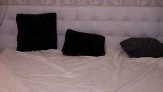 joanavain naked on cam for live porn video chat