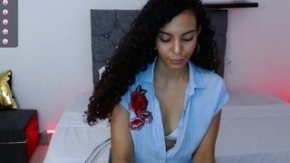 Rose Gold naked on cam for live porn video chat