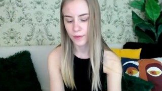 delaneya-alma naked on cam for live porn video chat