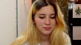 evee-grey naked on cam for live porn video chat