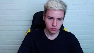 rayanguzman naked on cam for live porn video chat