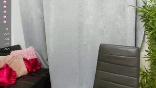 teyaxxx naked on cam for live porn video chat