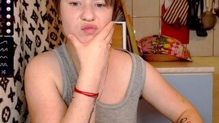 Sweettina naked on cam for live porn video chat