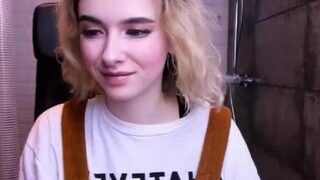 iris-ice naked on cam for live porn video chat