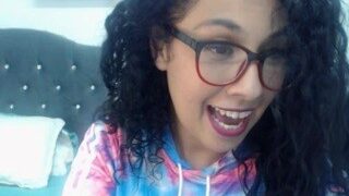LuisaChanell naked on cam for live porn video chat