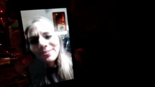 Crazy teen video calls her REAL MOM on first ever chaturbate stream
