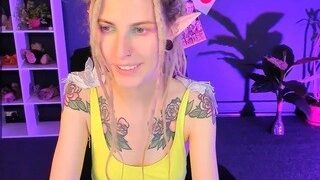 Della-Mill naked on cam for live porn video chat