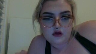 kikilewinsky naked on cam for live porn video chat
