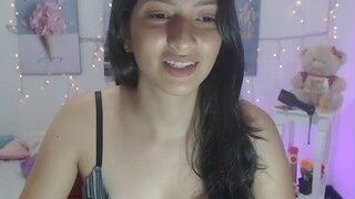 lunita-queens naked on cam for live porn video chat