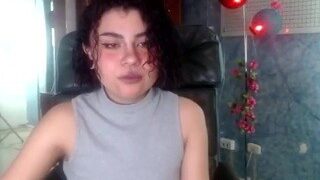 Yellow-Mosku naked on cam for live porn video chat