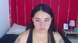 Zuri-dee naked on cam for live porn video chat