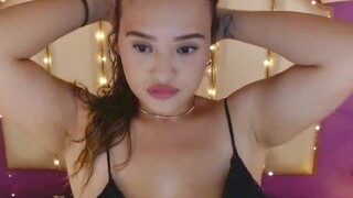 Andrea , ?? naked on cam for live porn video chat