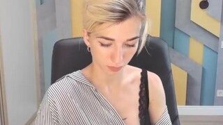 CamillaClarks naked on cam for live porn video chat