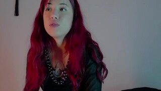 Chloe-Biebs naked on cam for live porn video chat