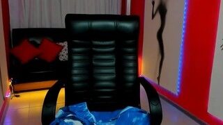 HollyEvens naked on cam for live porn video chat