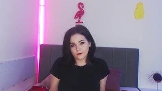 SylviaHart naked on cam for live porn video chat
