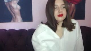 Callie-Lyons naked on cam for live porn video chat