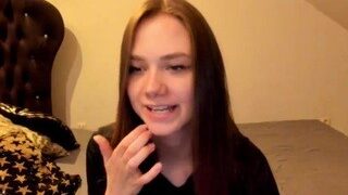 Elesstra naked on cam for live porn video chat