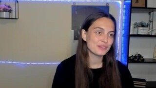 JulietCute naked on cam for live porn video chat