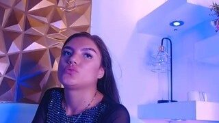Kendall, ♥ naked on cam for live porn video chat