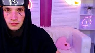 SenkuNils naked on cam for live porn video chat