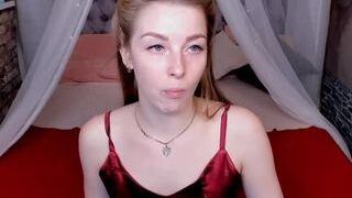 TessaClark naked on cam for live porn video chat